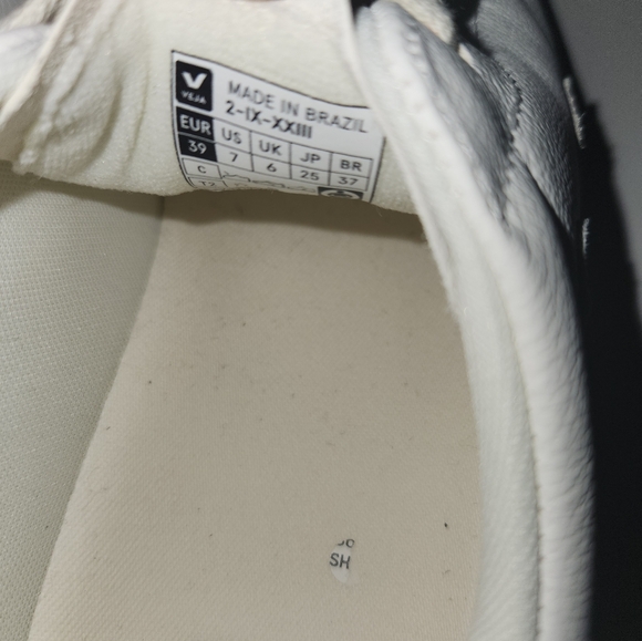 Veja Campo Sneaker - Picture 4 of 6